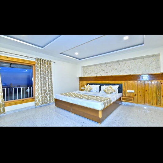Hotel Pine View