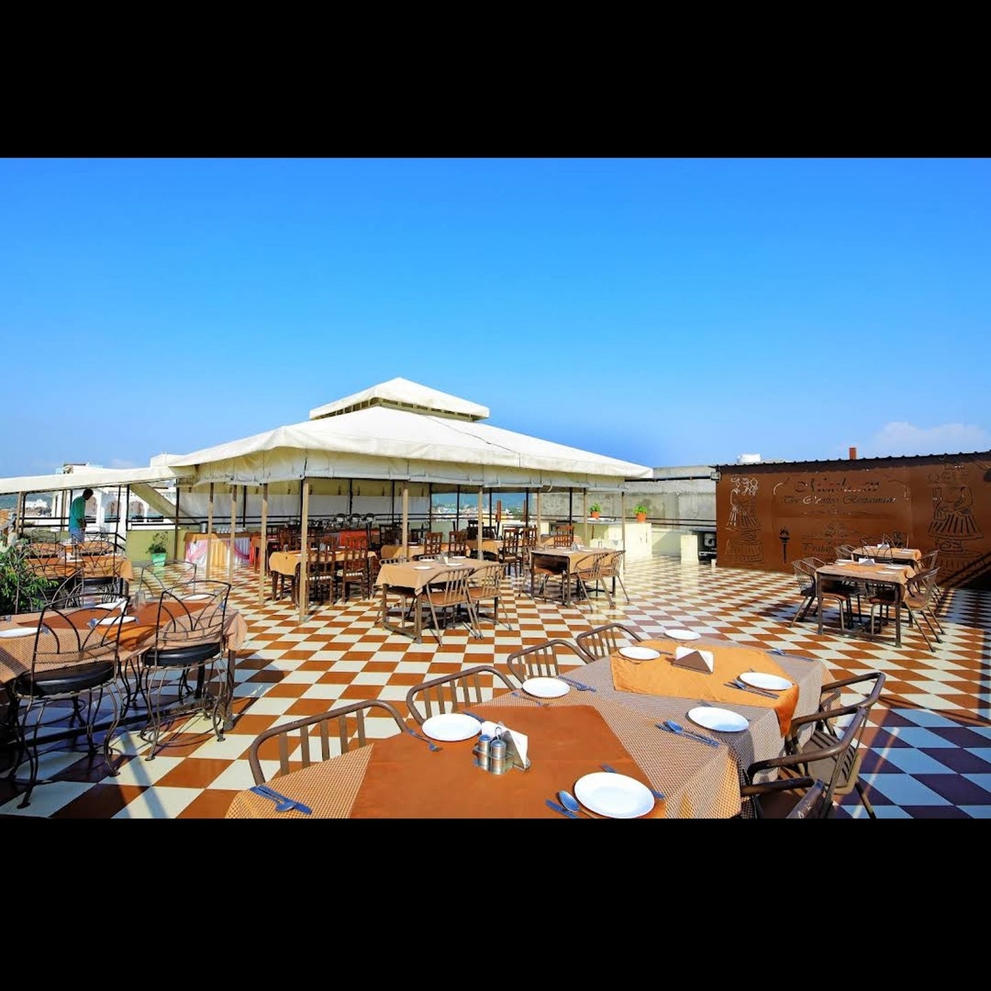Hotel Royal Pratap Niwas