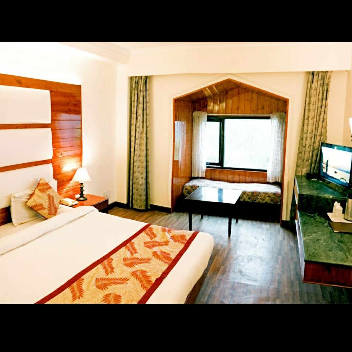 Royal Jardin Whistling Pines Resort_Shimla