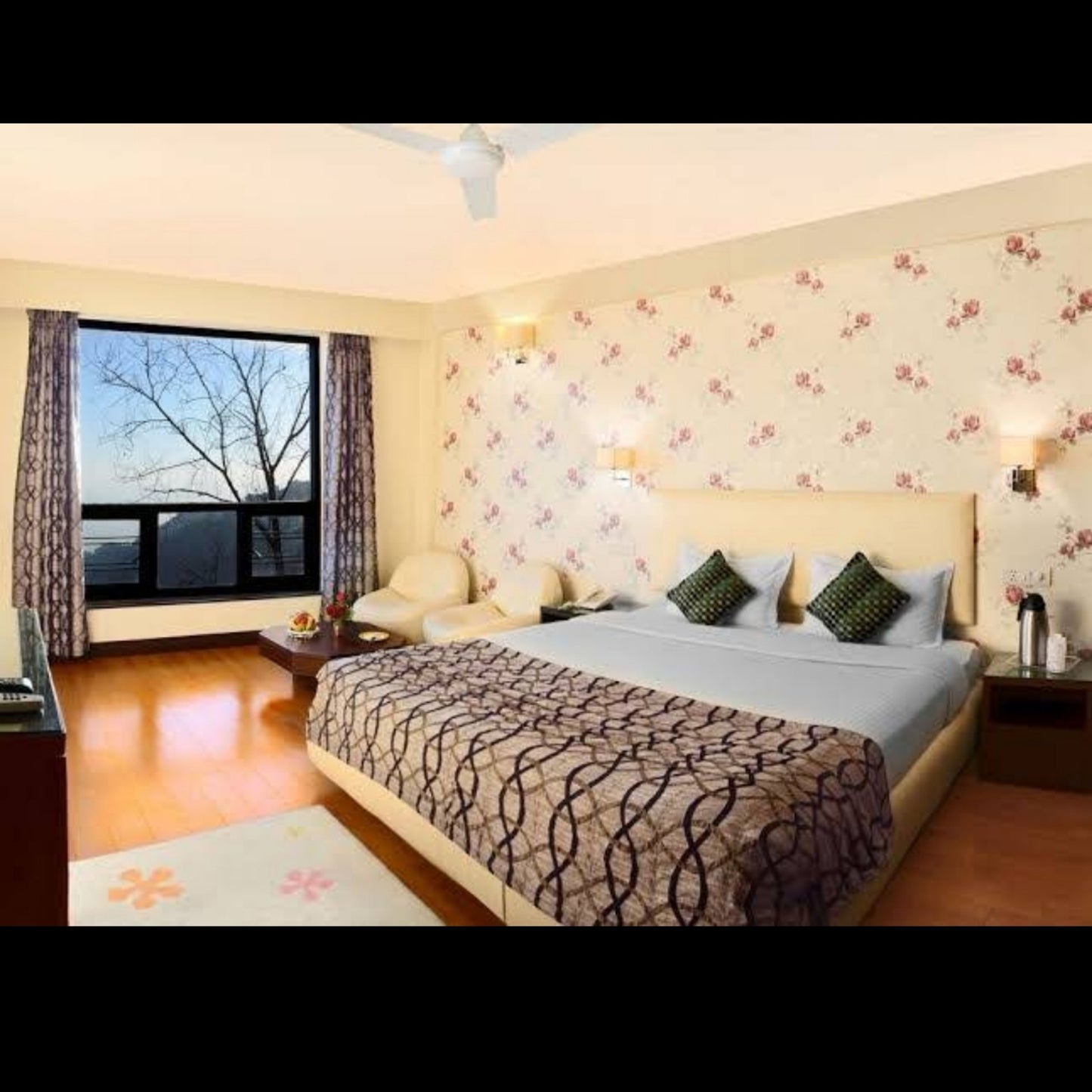 Honeymoon Inn